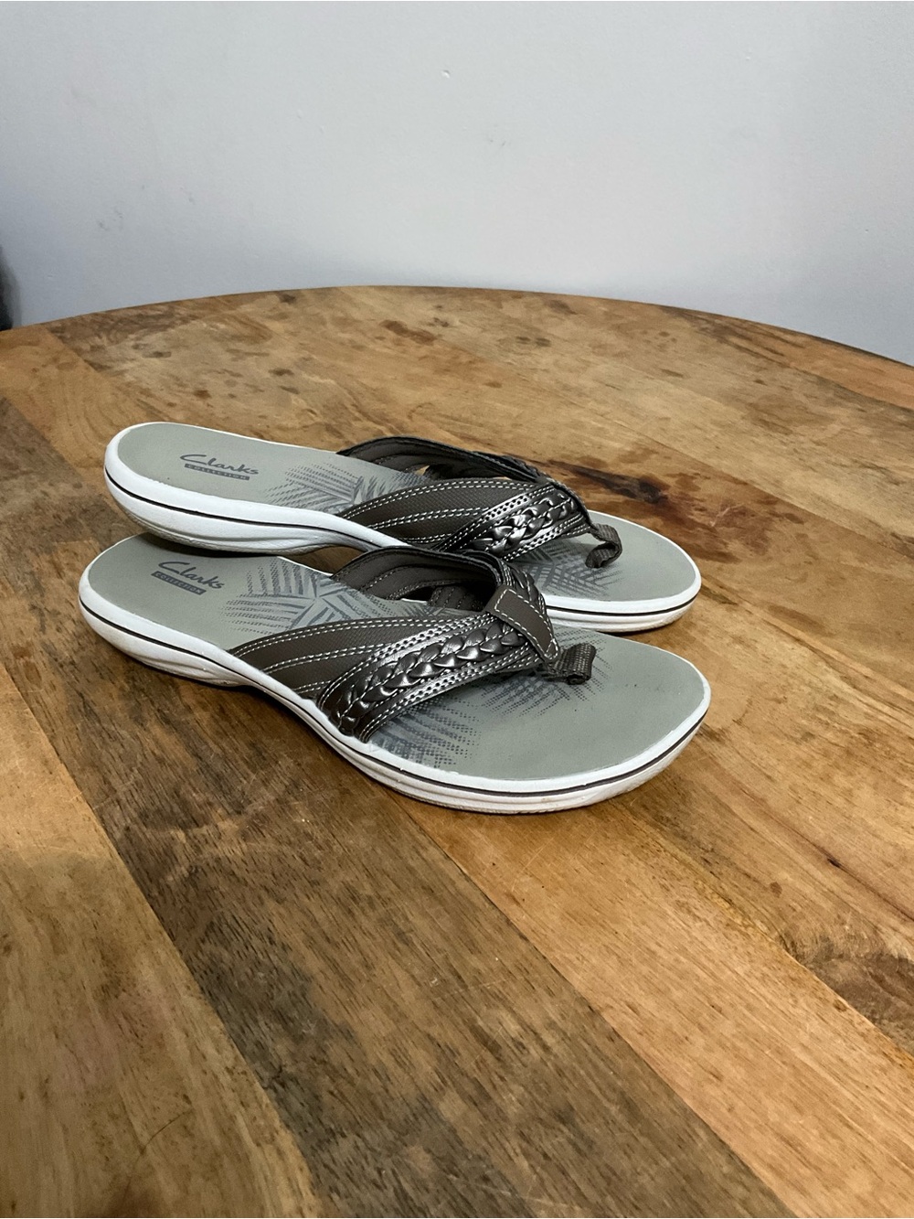Clarks Women's Silver-Gray Braided Strap Flip Flops